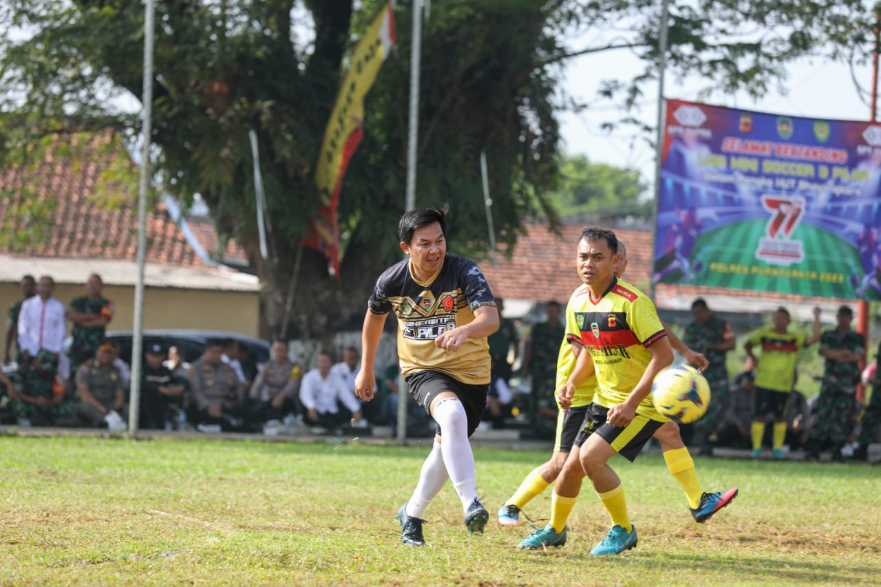 Penyerahan Bantuan untuk Anak Stunting, yang bertempat di Kantor