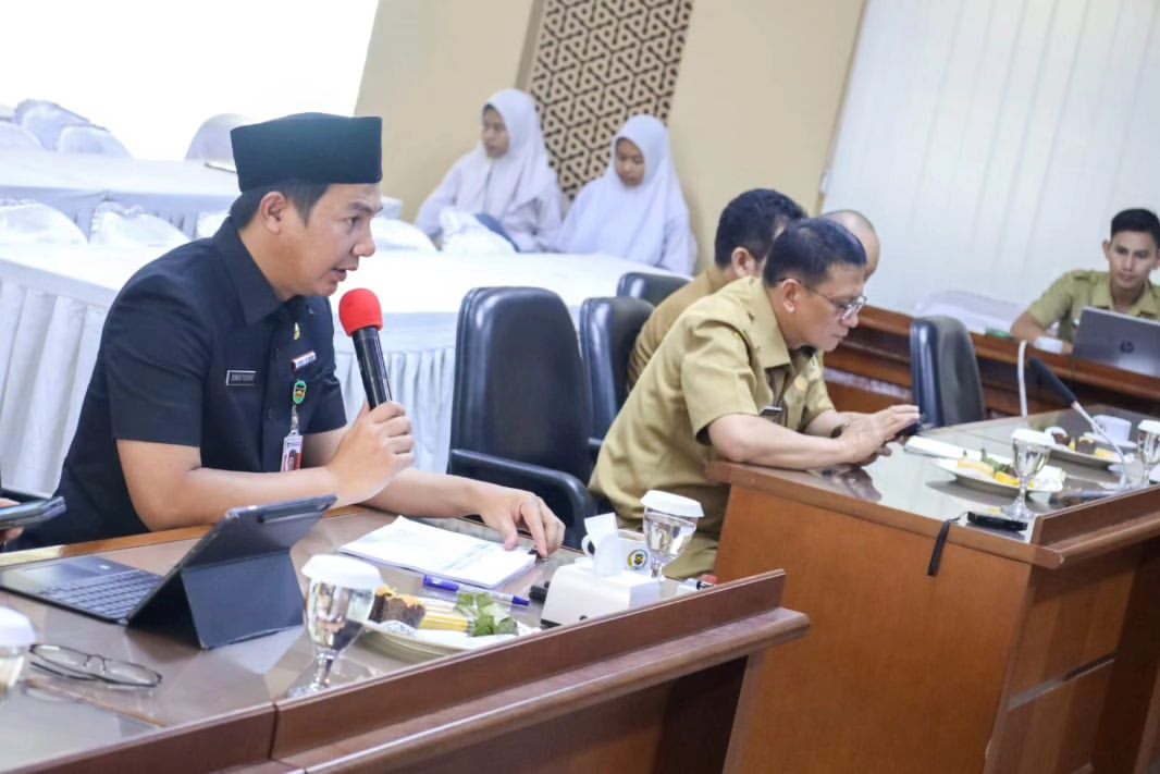 Rapat Badan Anggaran DPRD Kabupaten Purwakarta Terkait Penyempurnaan ...