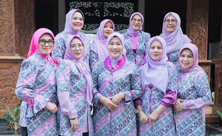 penjabat-ketua-tp-pkk-kabupaten-purwakarta-dra-suraidah-msi-menghadiri-kegiatan-pembinaan-peningkatan-peranan-wanita-menuju-keluarga-sehat-sejahtera-p2wkss-tingkat-kabupaten-purwakarta-tahun-2024
