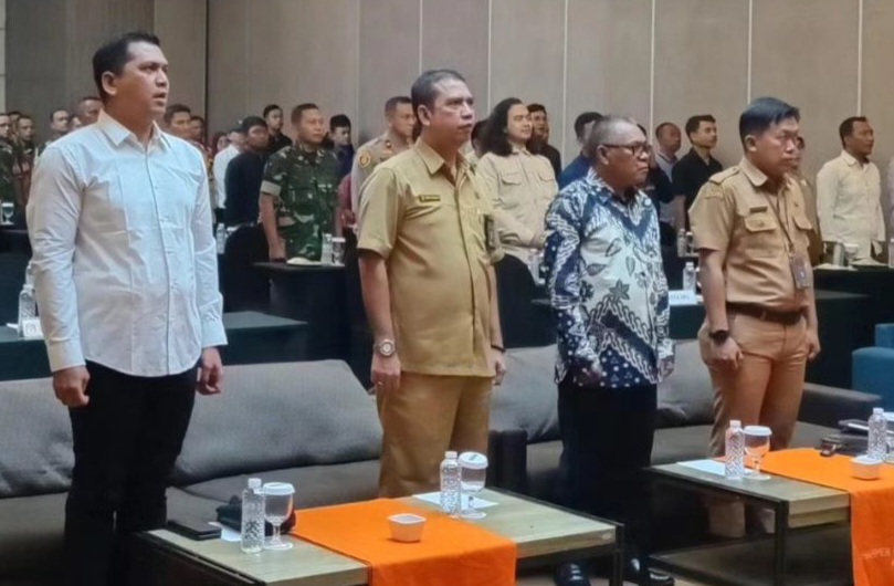 Plt. Kepala Badan Kesbangpol Yus Djunaedi Rusli, S.STP. MS. Menghadiri Sosialisasi Tiga Pilar Tahapan Pemilihan Gubernur dan Wakil Gubernur serta Bupati dan wakil Bupati Tahun 2024